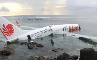 Последние селфи: в Сети появились фото пассажиров перед крушением лайнера