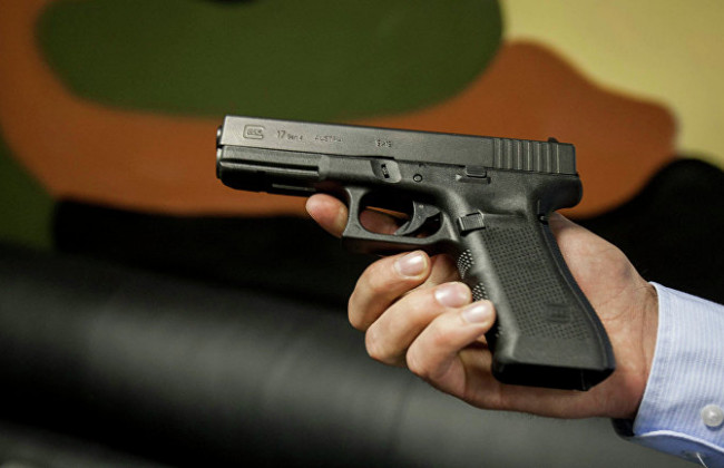 На глазах у жены мужчина во Львове прострелил себе грудь