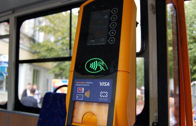 С ноября в столичном транспорте запустят новую систему оплаты