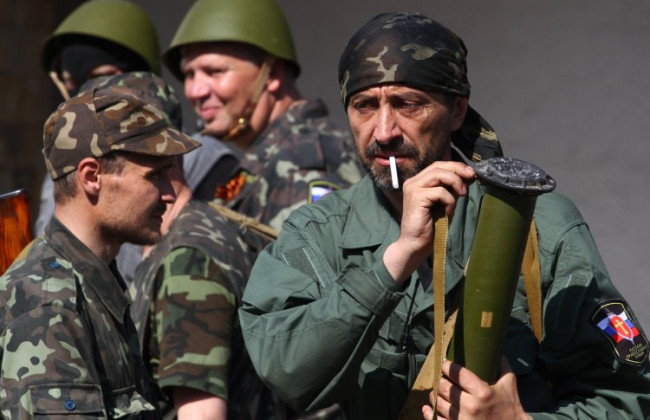 Зарплати бойовиків на Донбасі: оприлюднено цифри