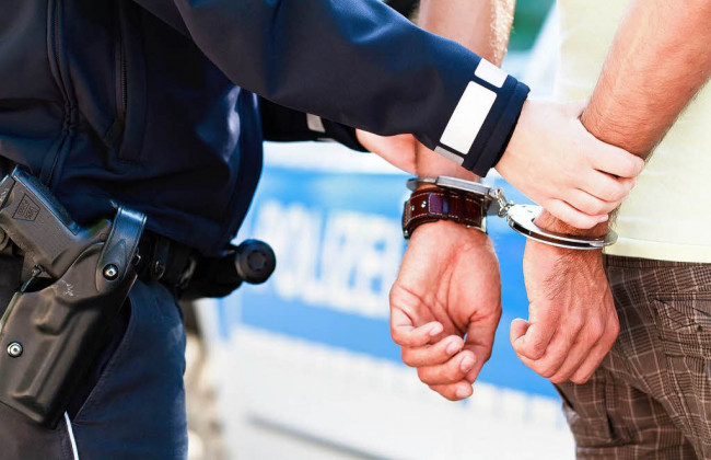 Под Запорожьем полицейские изъяли у мужчины наркотики на миллион гривен