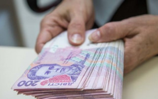 Повышение пенсий в Украине: кто и когда получит больше