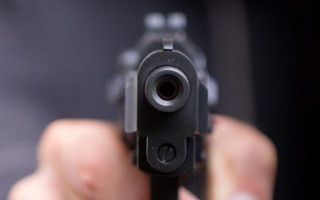 Моторошну стрілянину влаштував грабіжник у Бердянську: є поранені