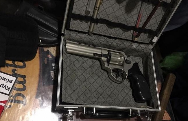 В Запорізькій області СБУ заблокувала збут військових засобів ураження