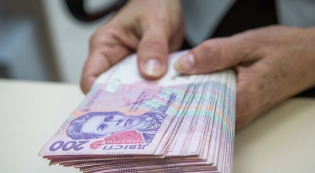 Повышение пенсий в Украине: кто и когда получит больше