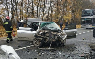 Люди дивом врятувались: під Тернополем трапилась лобова ДТП