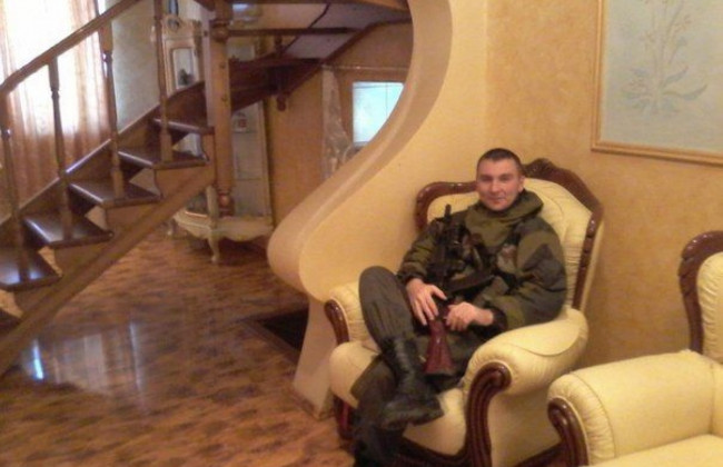 З бойовиками на Донбасі розраховуються «за службу» квартирами українців