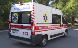 Школярка випала із салону маршрутки і з численними травмами потрапила до лікарні