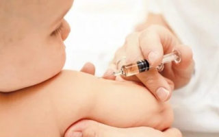 В Украине детям вкололи контрабандную вакцину: родители бьют тревогу