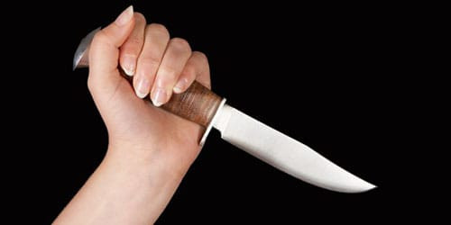 Использовала 6 ножей: в Запорожье жестоко зарезали мужчину