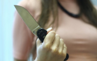 Суд призначив покарання жінці, яка смертельно поранила чоловіка