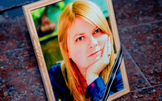 Убийство Гандзюк: в Херсоне прощаются с активисткой