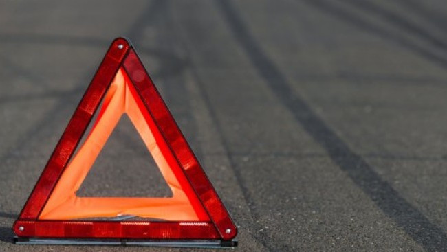 ДТП под Киевом: автомобиль сбил двух человек