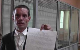 Депутат знущався над 4-річним сином: у справі з'явилися подробиці