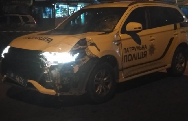 Досі працюють: стали відомі подробиці про патрульних, які на смерть збили людину в Чернівцях