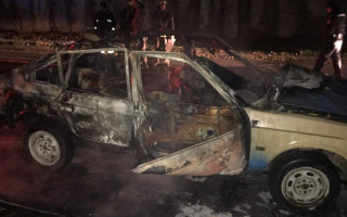 У Бердянську підірвався автомобіль: вибухова хвиля повибивала шибки