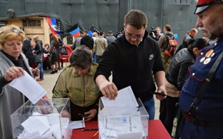 Прізвища українців, які голосували за від’єднання Донбасу «злили» у мережу