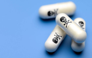 Наживались на онкобольных: дельцы ввозили в Украину поддельные лекарства