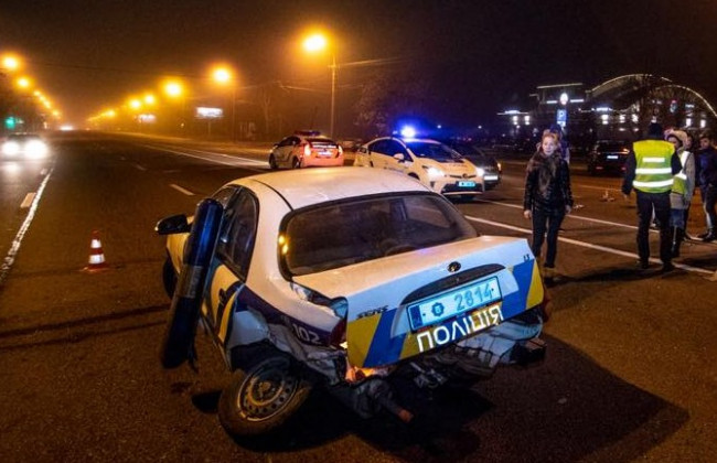 В Днепре полицейский автомобиль попал в ДТП: есть пострадавший