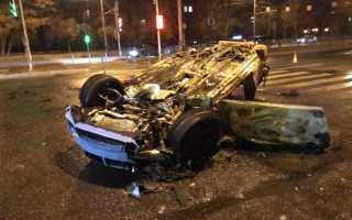 Страшное ДТП в Харькове: автомобиль вспыхнул как спичка