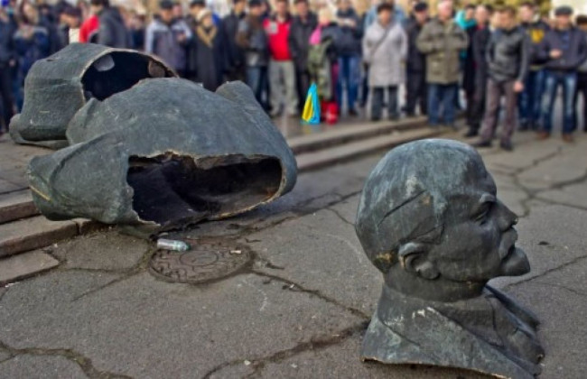 В Институте нацпамяти рассказали о планах декоммунизации Донбасса и Крыма