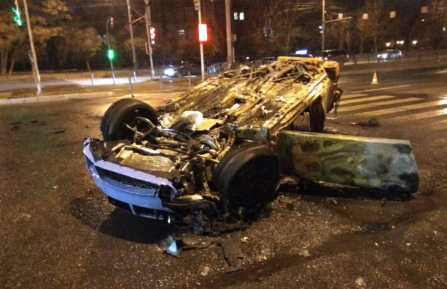 Страшное ДТП в Харькове: автомобиль вспыхнул как спичка