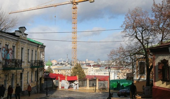 На Андреевском спуске построят восьмиэтажный отель