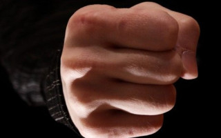 Жорстоко вбив власну бабусю: горе-онукові обрано міру запобіжного заходу