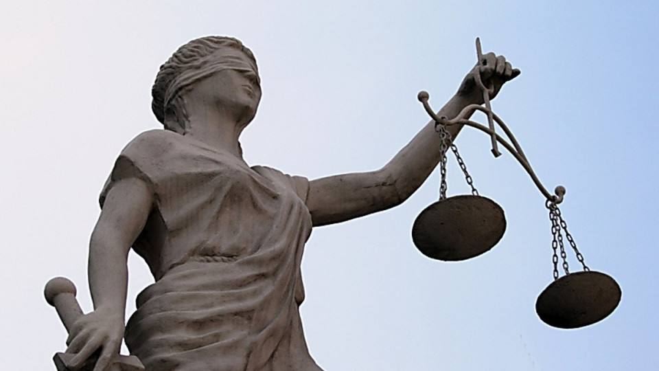 Юристы доверяют судам больше, чем прокуратуре и антикоррупционным органам: опрос USAID