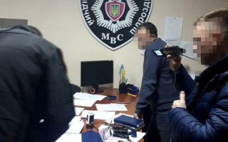 Групу копів-вимагачів затримали силовики у Запоріжжі