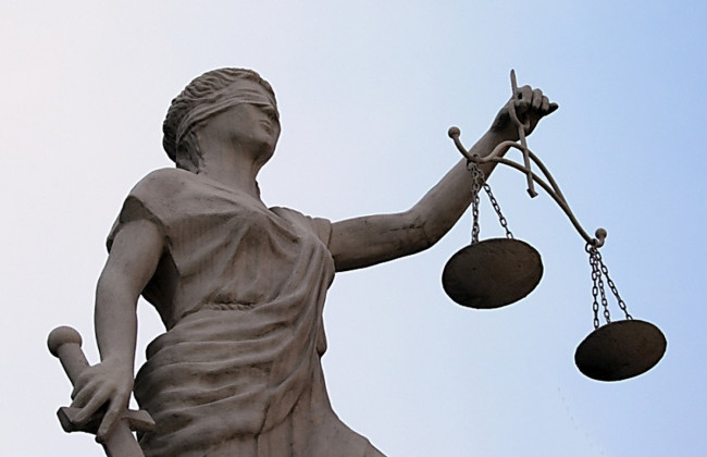 Юристы доверяют судам больше, чем прокуратуре и антикоррупционным органам: опрос USAID