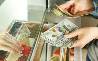 Суд избрал меру пресечения валютным мошенникам: киевлянку обманули на 45 тысяч долларов