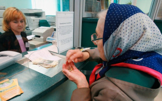 Пенсии для переселенцев: Пенсионный фонд готов погасить долги