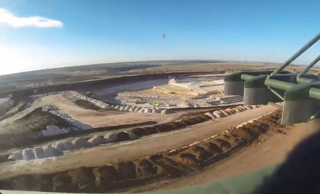 Как украинская авиация на Донбассе уничтожила условные цели: появилось видео