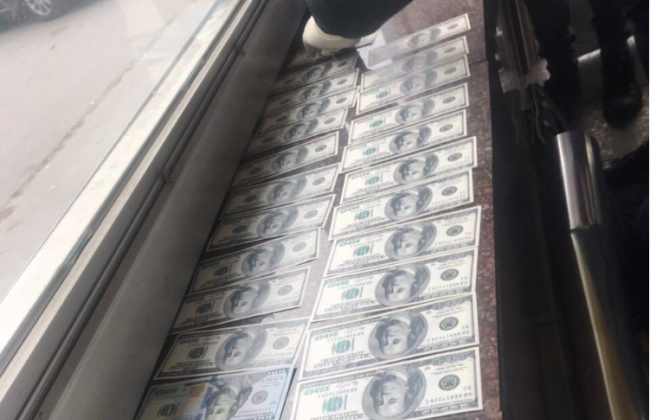 В Днепре на взятке в 7 тысяч долларов погорел подполковник налоговой милиции