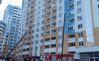 В Киеве вспыхнул многоэтажный дом