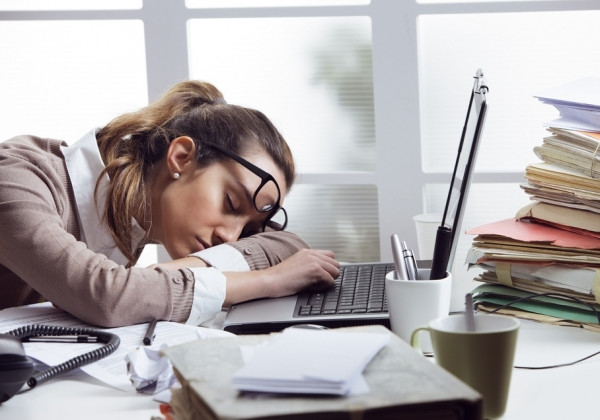 Топ-7 способов побороть сонливость по утрам