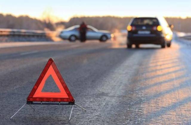 Автомобіль військових потрапив у моторошну ДТП в Харкові