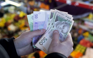 Рост зарплат в Украине: Нацбанк ухудшил прогноз