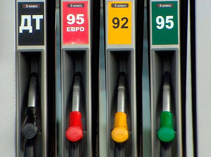 Цены на топливо в Украине продолжают падать