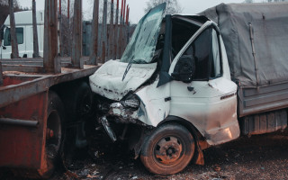 Масштабное ДТП на Одесской трассе: «Газель» влетела в лесовоз, фото с высоты