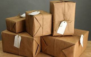 Рада ввела налог на посылки из-за границы стоимостью выше €100