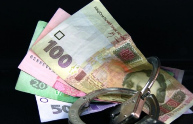 Водію, який намагався підкупити патрульного, оголошено про підозру