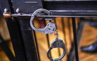 Загрожуючи расправою відібрали бізнес: суд арештував адвоката та його спільника