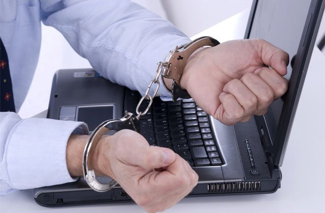 Взломал две тысячи компьютеров: под Львовом киберполиция поймала ушлого хакера