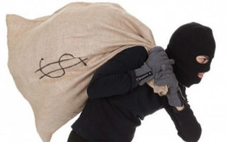 Дерзкое ограбление: неизвестные в Винницкой области «обчистили» банкомат