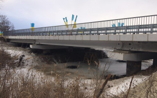 Трагедия под Ровно: машина с людьми вылетела с моста