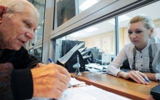 Пенсии в Украине: хватит ли денег на повышение выплат