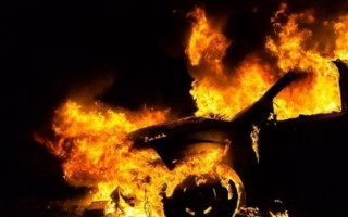 Страшное ДТП в Киевской области: автомобиль охватило пламя