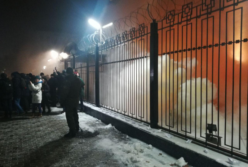 Акция протеста под посольством РФ: все подробности